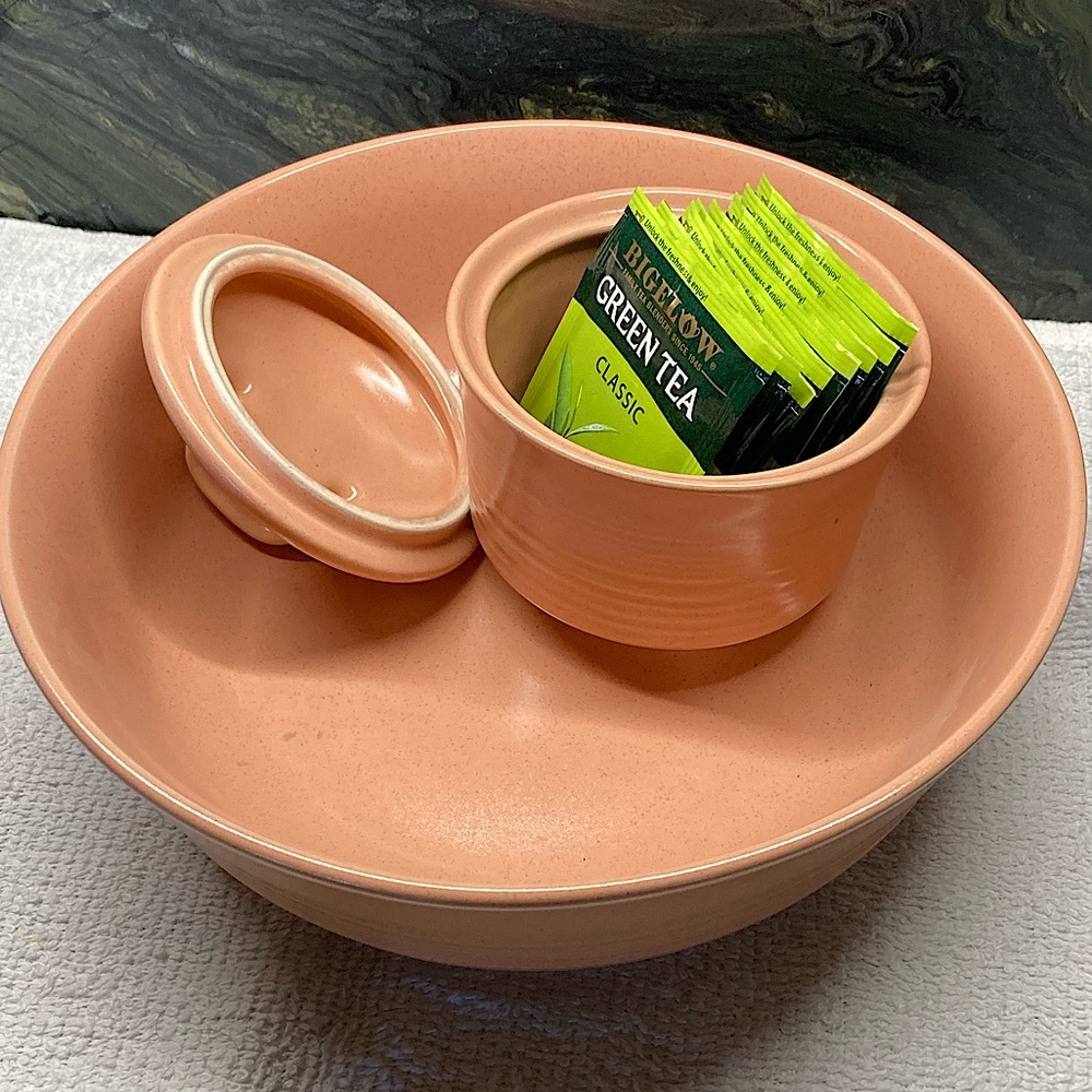 Chip Dip Set Apricot Ceramic Lidded - Picture 6 of 15